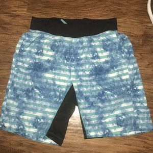 Lululemon Men's THE Short with liner